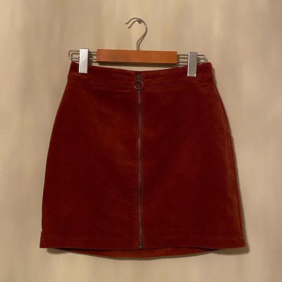 NWOT 💕 F21 zippier skirt - Picture 1 of 6